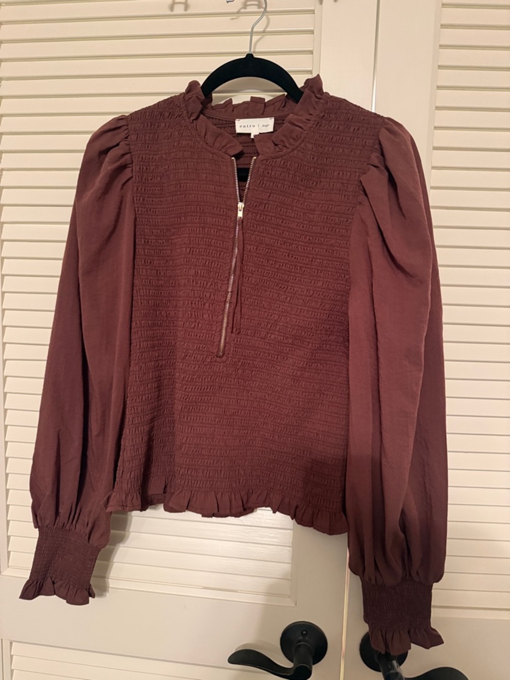 Entro Women's Smocked Long-Sleeve Top Brown